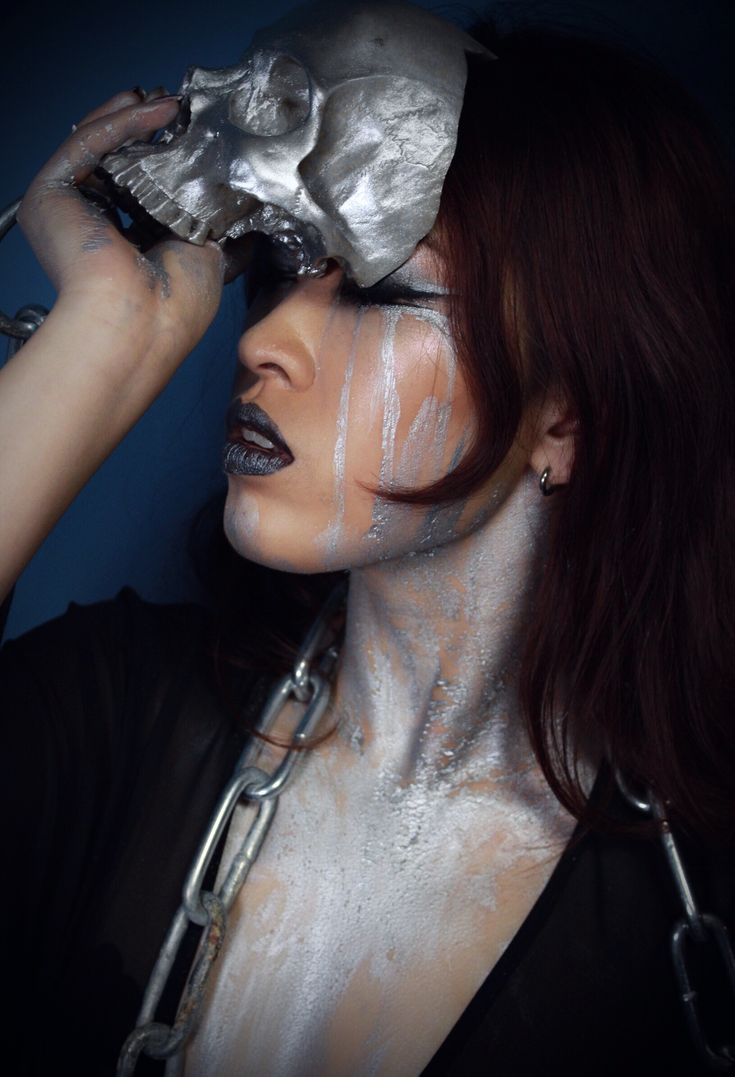 Cathy Xiaonie's artistic face paint design - Tattoo-inspired body art - Chongqing makeup artist