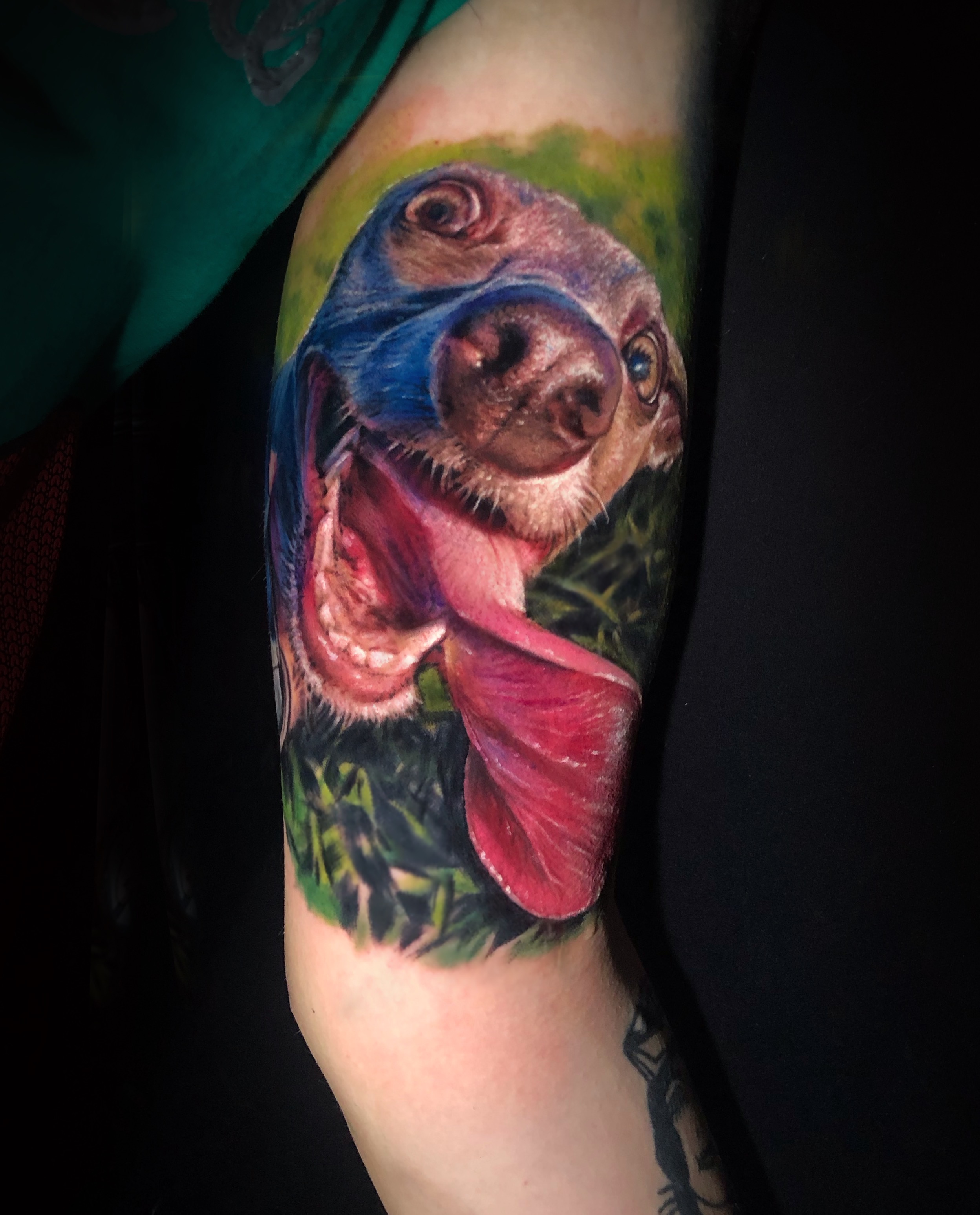 Surreal multi-face portrait tattoo by Cathy Xiaonie - Interconnected realism faces in black/gray - Chongqing avant-garde tattoo studio