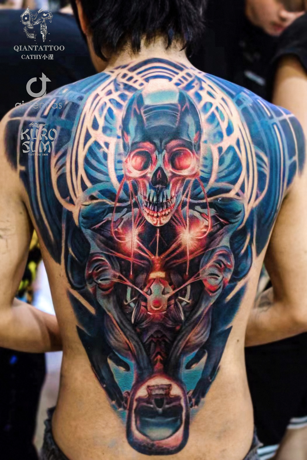 Cathy Tattoo Chongqing artist profile featuring QIANTAITOO studio, 'CATHY小狸,' and premium KIRO SUMI tattoo supplies for realistic ink art.