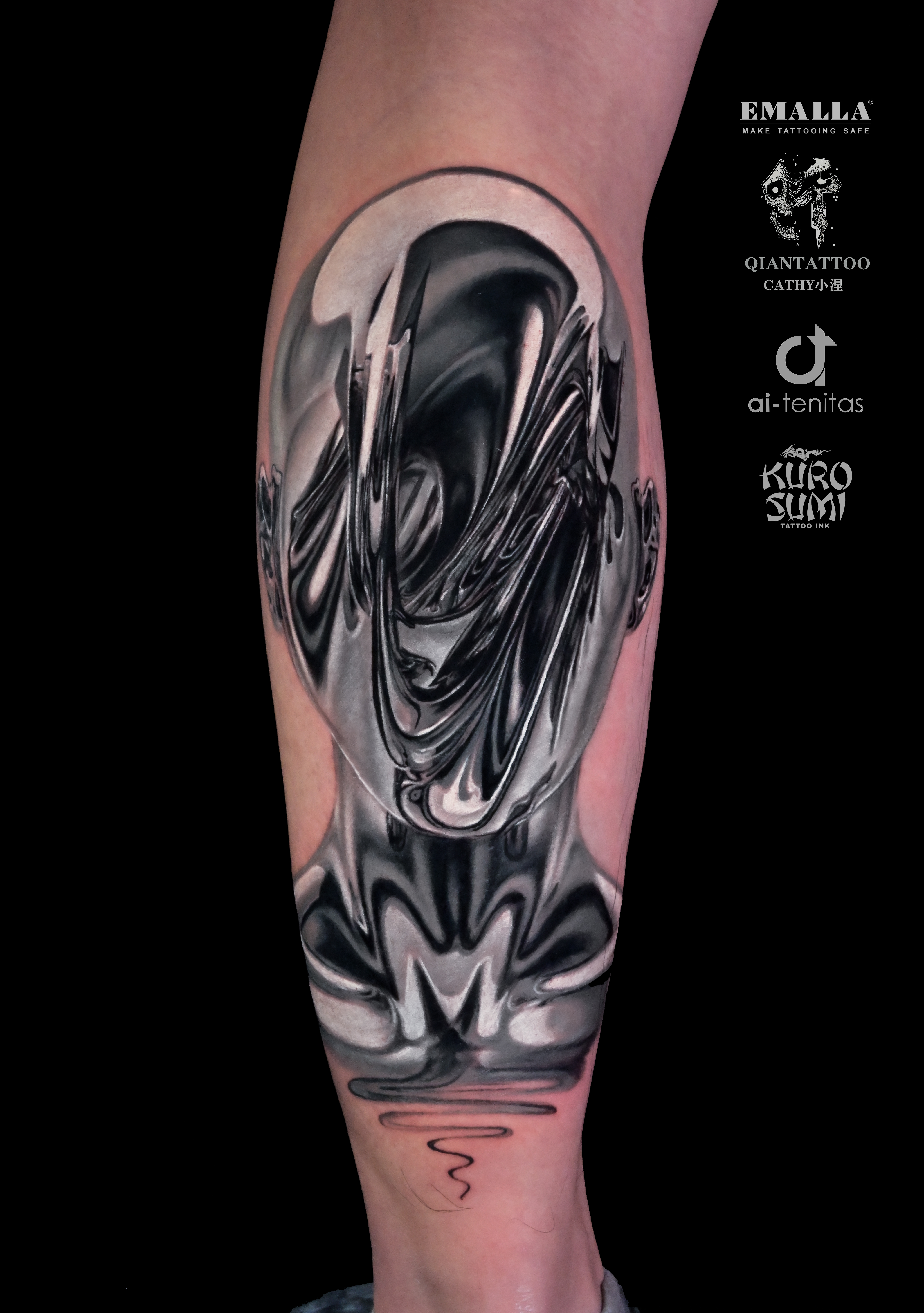 Professional tattoo artist Cathy in Chongqing, QIANTAITOO studio, using high-quality KURO SUMI ink for detailed and safe tattoo designs.